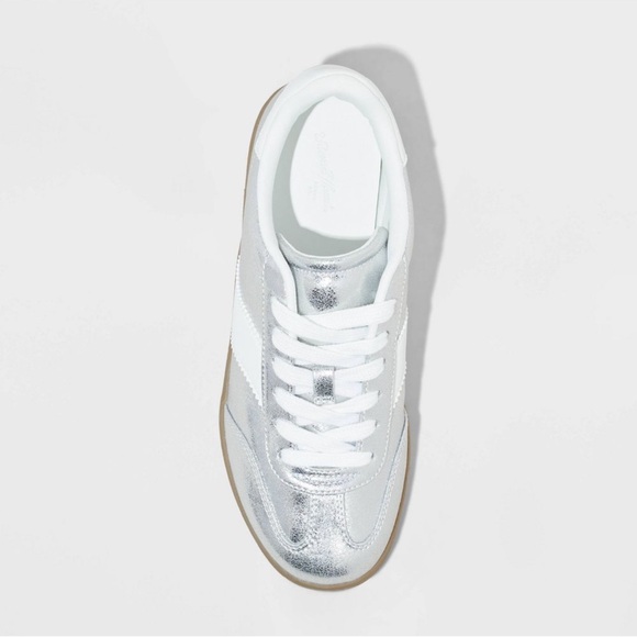 Universal Thread Women's
Fashion Sneakers Memory Foam
Lace Up Low Top - Picture 3 of 5